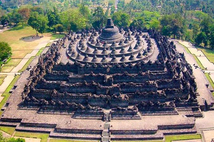 From Bali: One Day Borobudur & Prambanan Tour with Flight